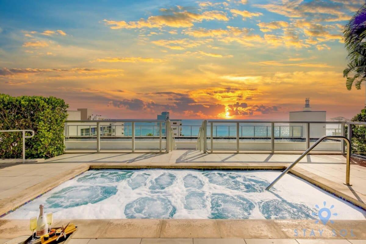 Beachfront Resort - Hot Tub & Pool- Near Beach Hollywood Kültér fotó